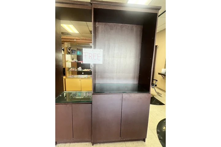 FREE FREE FREE Mueble de Mader image 1