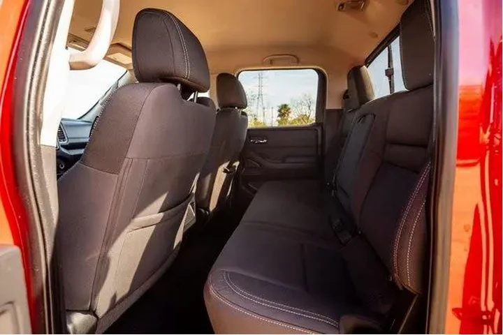 $20842 : Nissan Frontier 2022 4x2 S 4 image 9