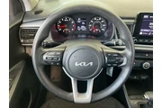 $16950 : Kia Rio 2023 LX 4dr Sedan thumbnail