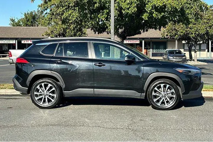 $23903 : Toyota Corolla Cross 2024 AW image 7