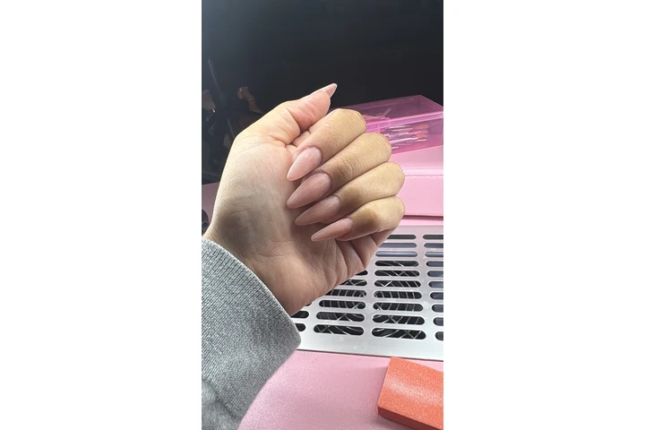 Uñas acrílicas en promoción image 10