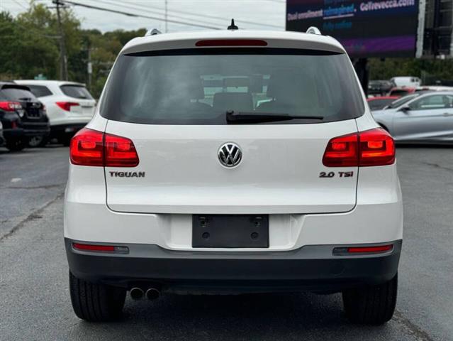 $8495 : 2013 Tiguan S image 9