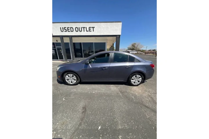 2014 Cruze LS Auto image 4
