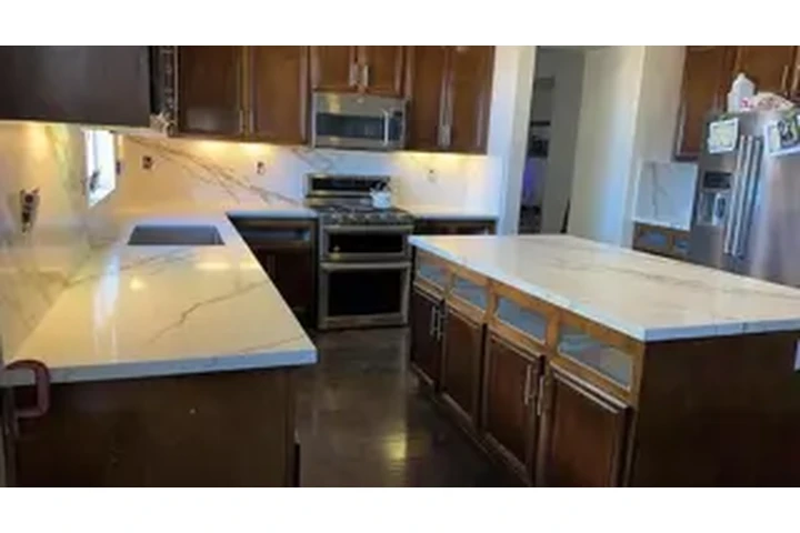 Chechas Stones countertops image 4