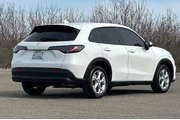 $22982 : Honda HR-V 2023 LX 4dr Cross thumbnail