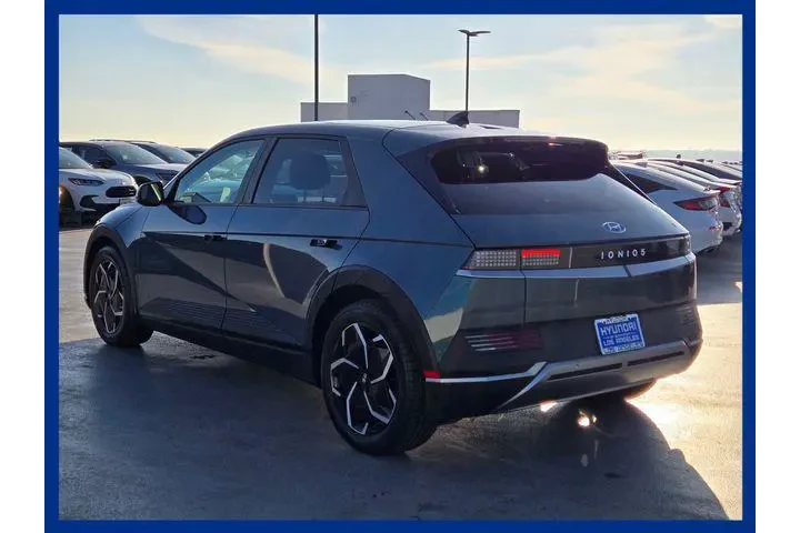 $26916 : Hyundai IONIQ 5 2024 SE 4dr image 10