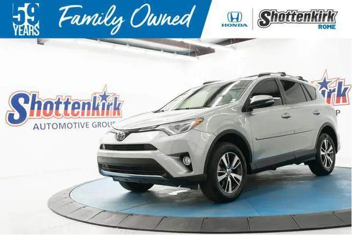 $19754 : Toyota RAV4 2018 XLE 4dr SUV image 1