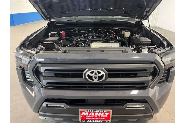 $38989 : Toyota Tacoma 2025 4x4 SR5 4 image 9