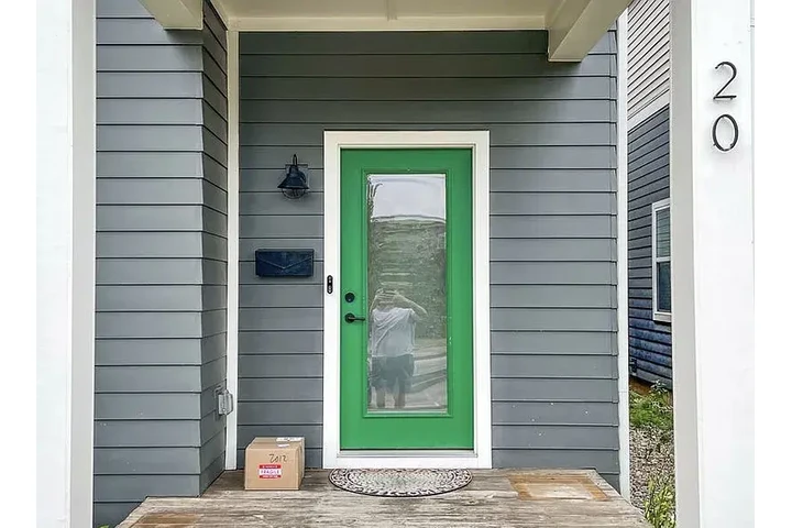 $1200 : AVAILABLE NOW IN INDIANAPOLIS image 2