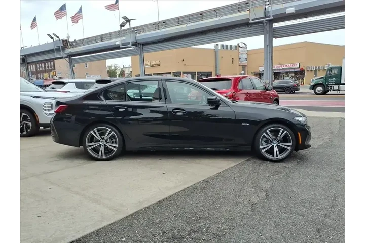 $35999 : BMW 3 Series 2023 AWD 330e x image 8
