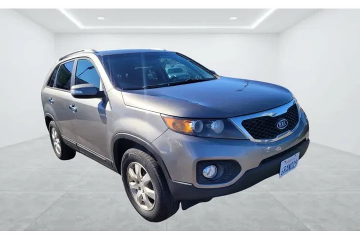 $5950 : 2011 Sorento LX image 3