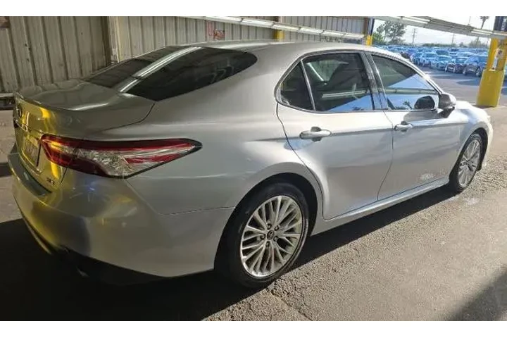 $21800 : Toyota Camry 2018 SE 4dr Sed image 2