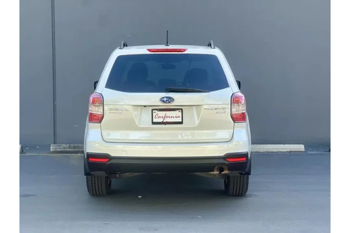 $9940 : 2015 Forester 2.5i image 7