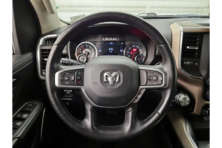 $37998 : Ram 1500 2022 4x4 Laramie 4d image 10
