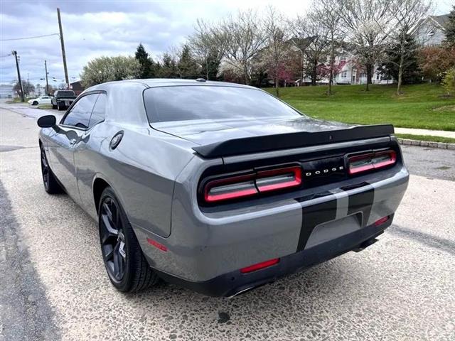 $24999 : Used 2019 Challenger R/T RWD image 3