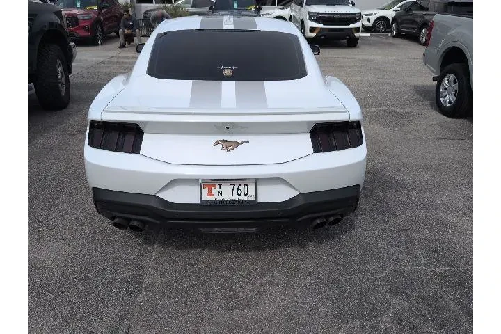 $32519 : Ford Mustang 2024 EcoBoost 2 image 6