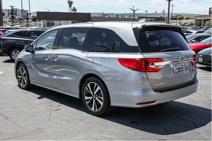 $27198 : Honda Odyssey 2019 Elite 4dr image 4