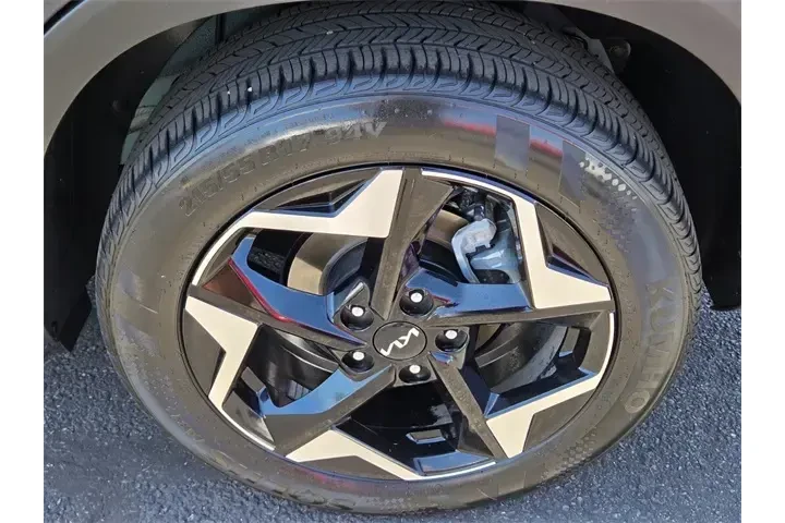 $21988 : Kia Seltos 2024 EX 4dr SUV image 10