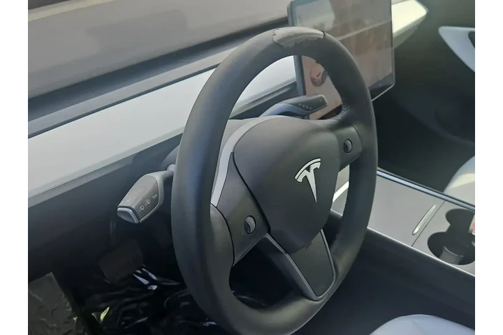 $27000 : Tesla Model Y 2021 AWD Long image 2