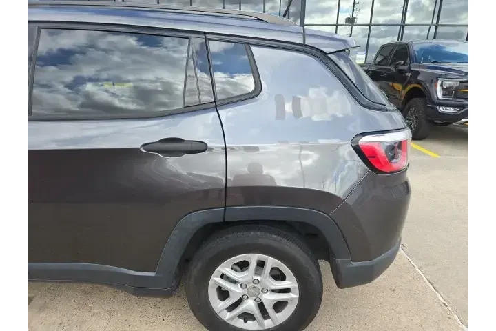 $11260 : Jeep Compass 2017 Sport 4dr image 3