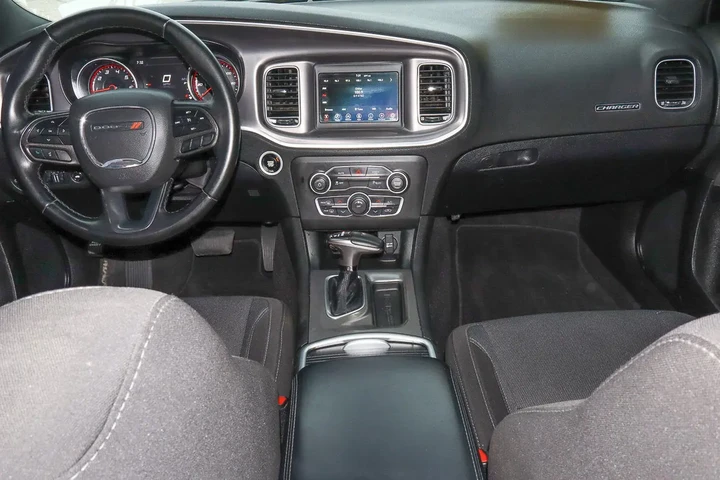 $19988 : 2022 Charger SXT image 10