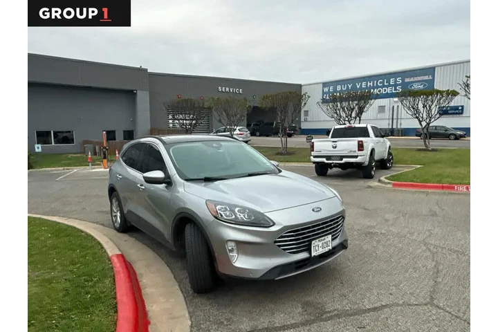 $21971 : Ford Escape 2022 AWD Titaniu image 1