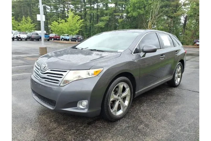 $9359 : Toyota Venza 2011 FWD V6 4dr image 10