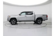 $28998 : Toyota Tacoma 2018 4x2 TRD S thumbnail
