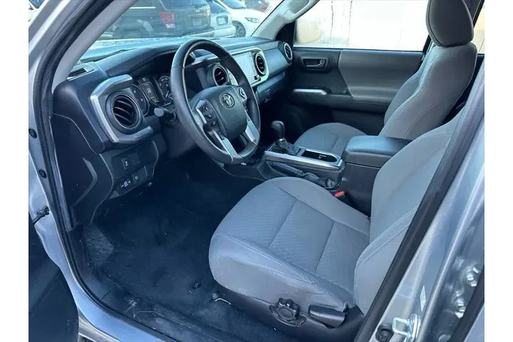 $27427 : Toyota Tacoma 2022 4x2 SR5 4 image 10