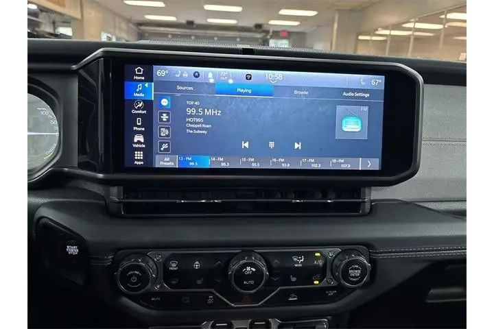 $32900 : Jeep Wrangler 2024 4x4 Sahar image 8