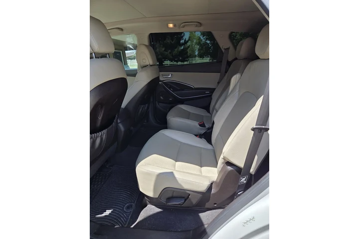 $5000 : 2015 Hyundai Santa Fe Limited image 6