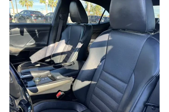 $24999 : Lexus IS 200t 2017 4dr Sedan image 9