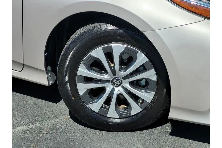 $25988 : Toyota Prius Prime 2021 LE 4 image 10