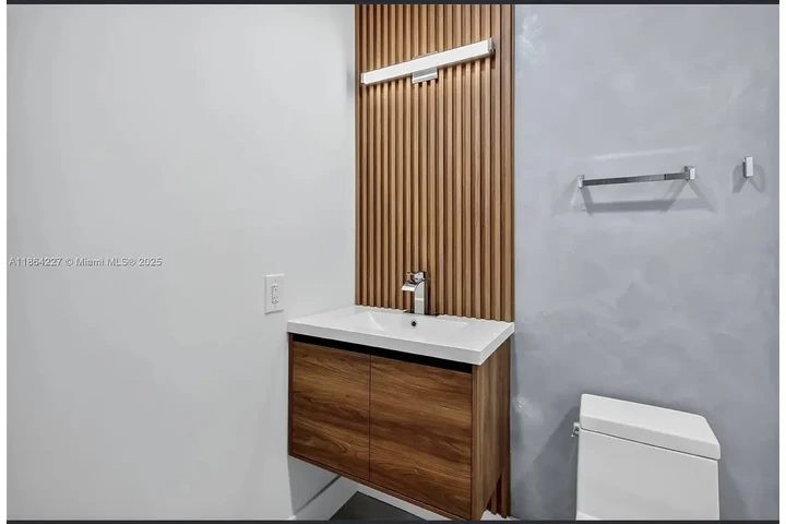 $1700 : 3 mi casa en Los Ángeles CA image 2