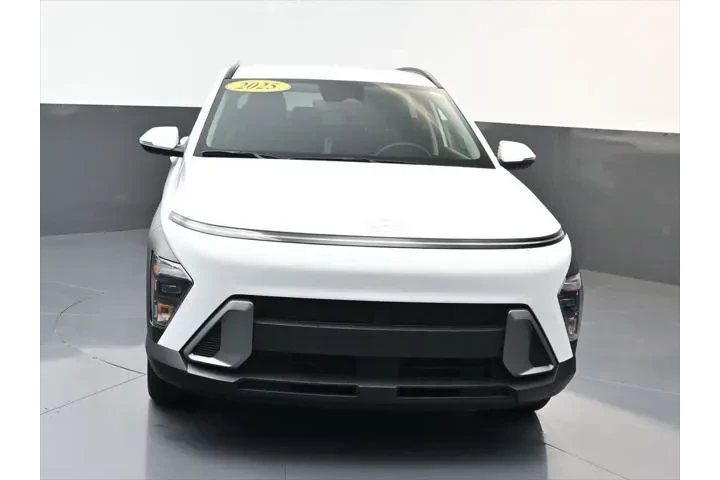 $23488 : Hyundai KONA 2025 SEL 4dr Cr image 8