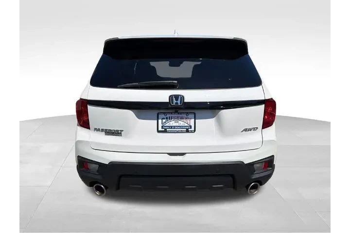 $36765 : Honda Passport 2025 AWD EX-L image 5