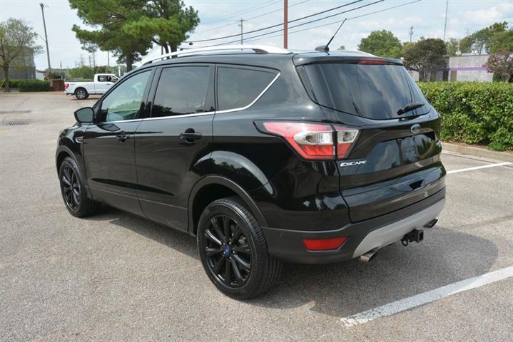 2017 Escape Titanium image 10