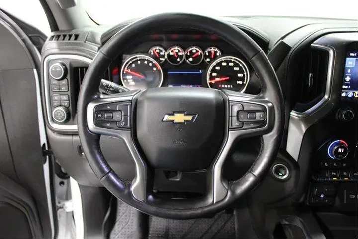 $37910 : Chevrolet Silverado 1500 202 image 10