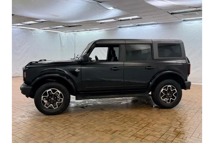 $35000 : Ford Bronco 2021 4x4 Outer B image 4