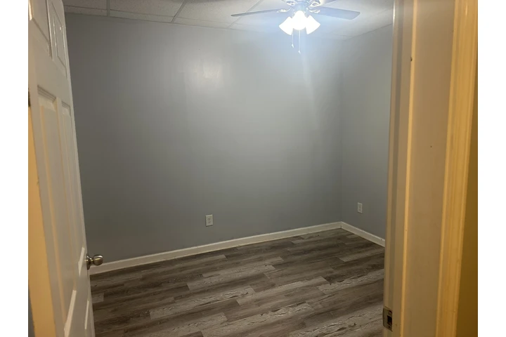 $1600 : Rento basement- Lawrenceville image 7