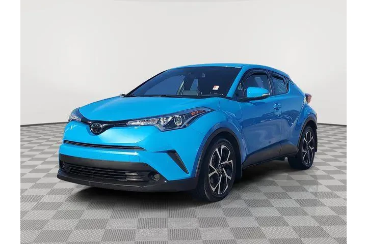 $17596 : Toyota C-HR 2019 LE 4dr Cros image 2