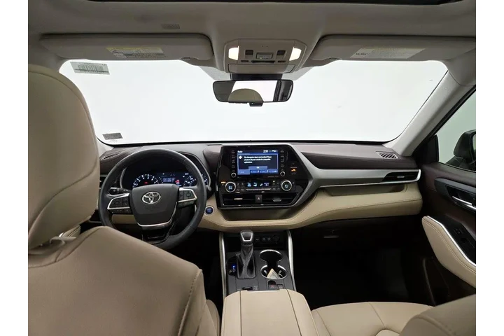 $31998 : Toyota Highlander 2021 XLE 4 image 9