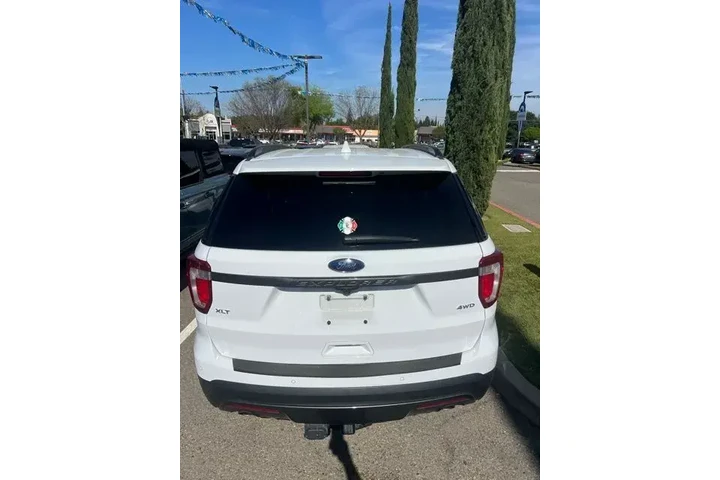 $23988 : Ford Explorer 2017 AWD XLT 4 image 5