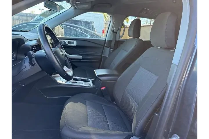 $22945 : Ford Explorer 2022 XLT 4dr S image 5