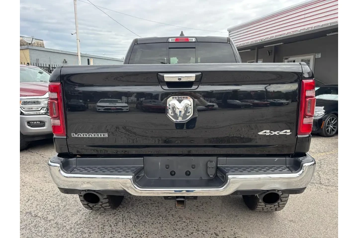 2021 RAM 1500 Laramie Crew Ca image 5