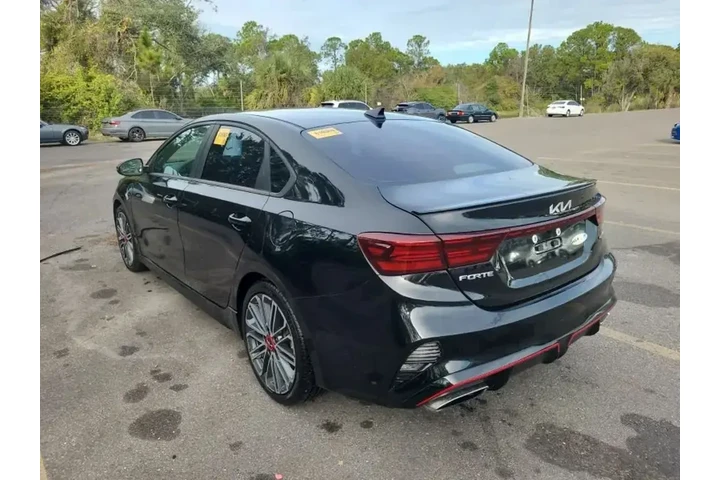 $16990 : Kia Forte 2022 GT 4dr Sedan image 2