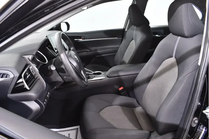 $24655 : Toyota Camry 2024 LE 4dr Sed image 6