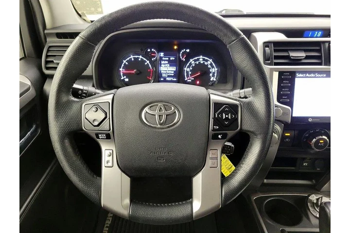 $30998 : Toyota 4Runner 2020 4x4 SR5 image 10