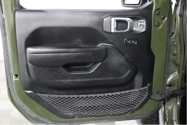 $32998 : Jeep Wrangler Unlimited 2022 image 6