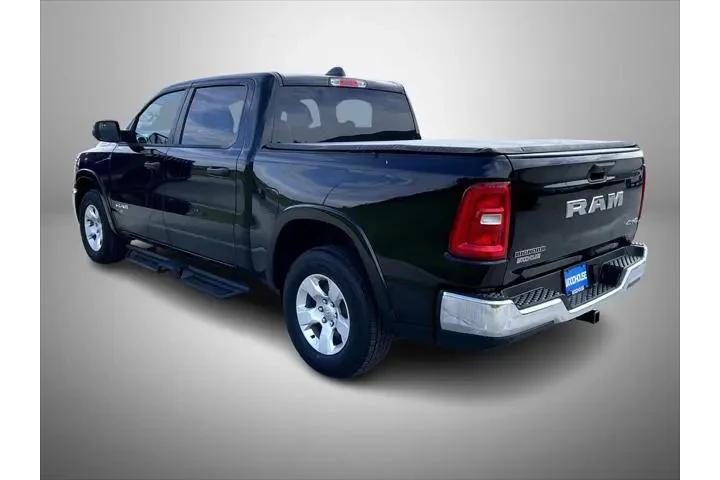 $39449 : Ram 1500 2025 4x4 Big Horn 4 image 7